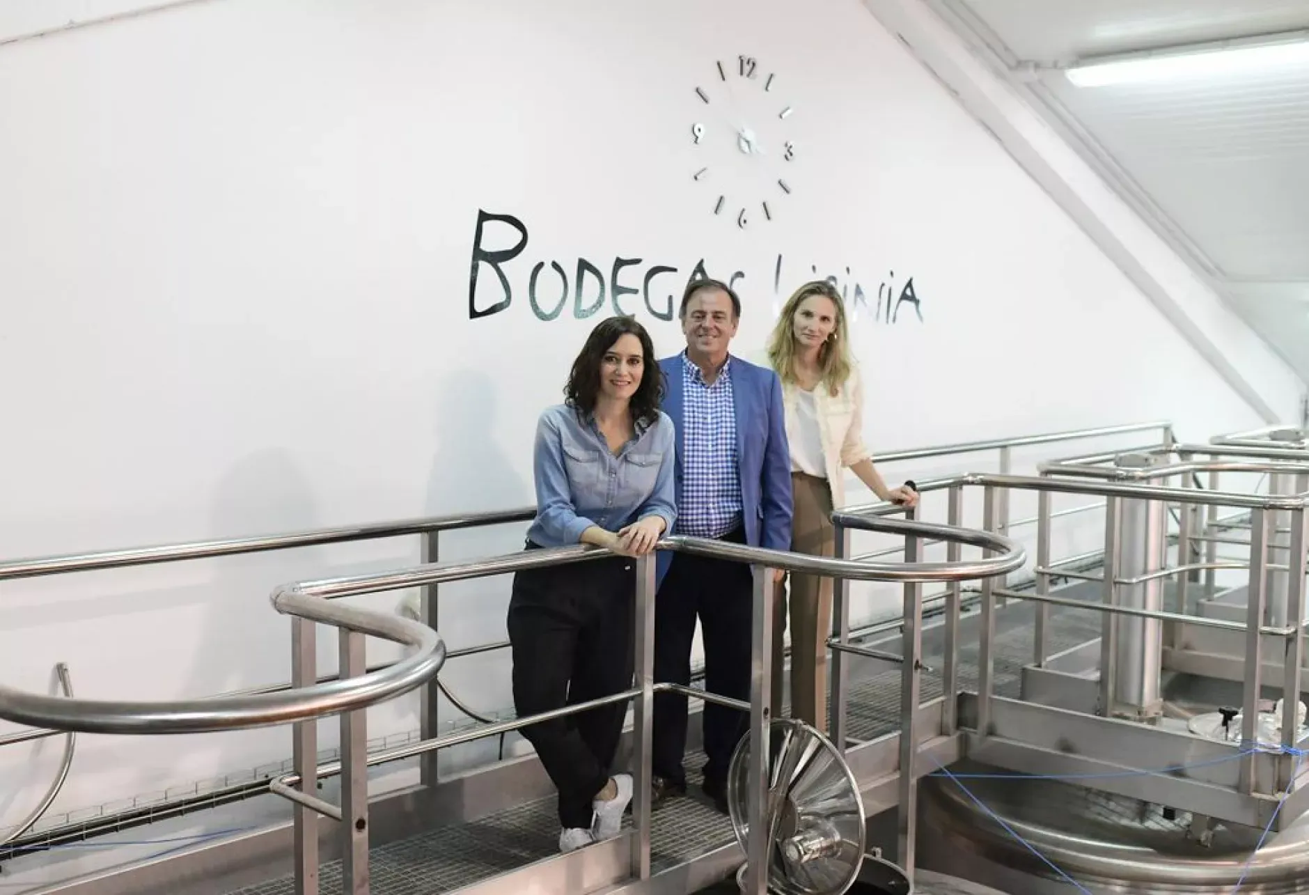 visita Isabel Diaz Ayuso a Bodegas Licinia